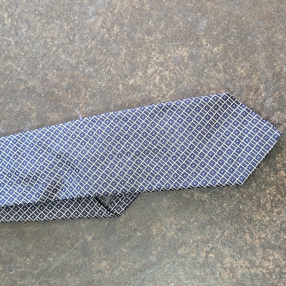 John Varvatos tie